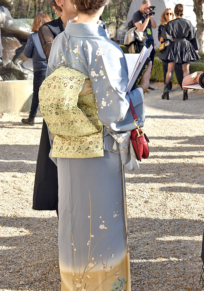 Street style po přehlídce Dior: