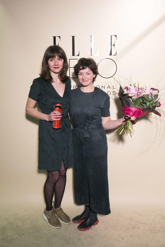 Anna Štěpánková a Tereza Rozálie Kladošová, vítězky EDIDA 2019 v kategorii textil.
