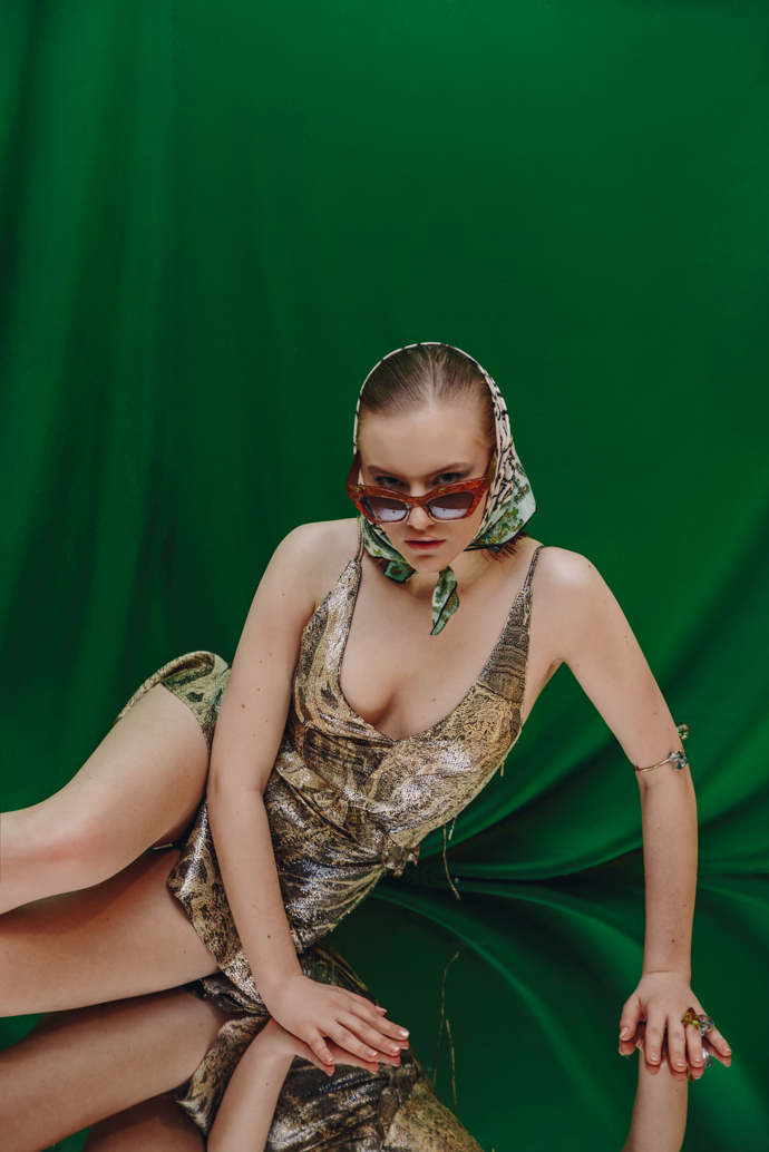 Prohlédněte si všechny fotografie z focení H&M Conscious Exclusive v naší galerii: 