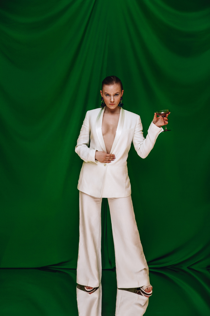 Prohlédněte si všechny fotografie z focení H&M Conscious Exclusive v naší galerii: 