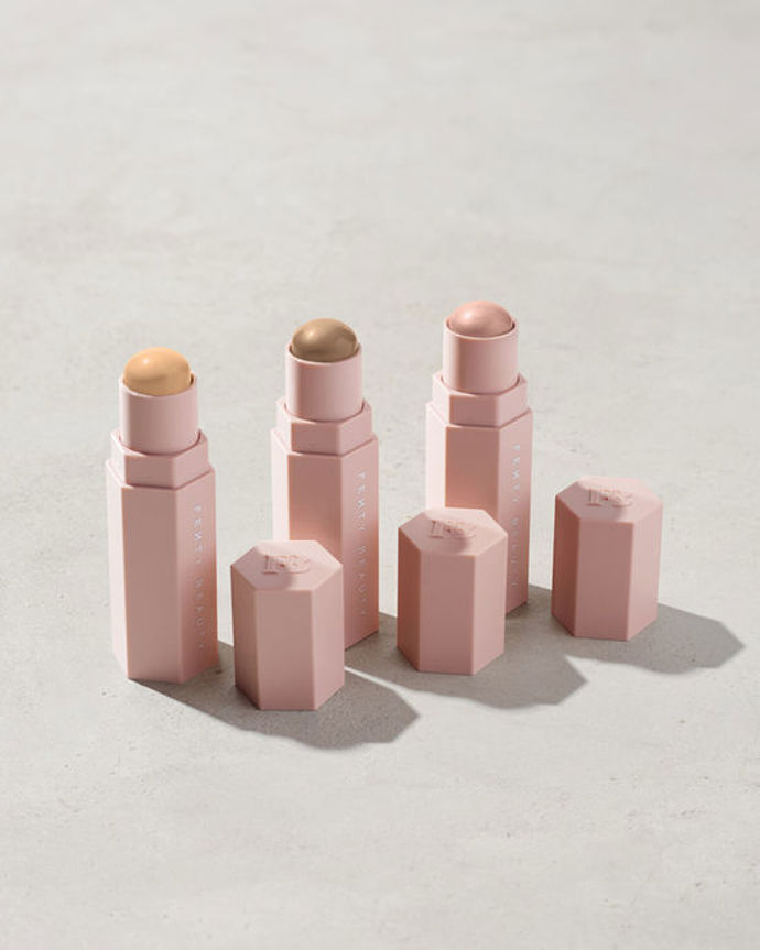 Trio líčidel v tyčince, Fenty Beauty Match Stix Trio
