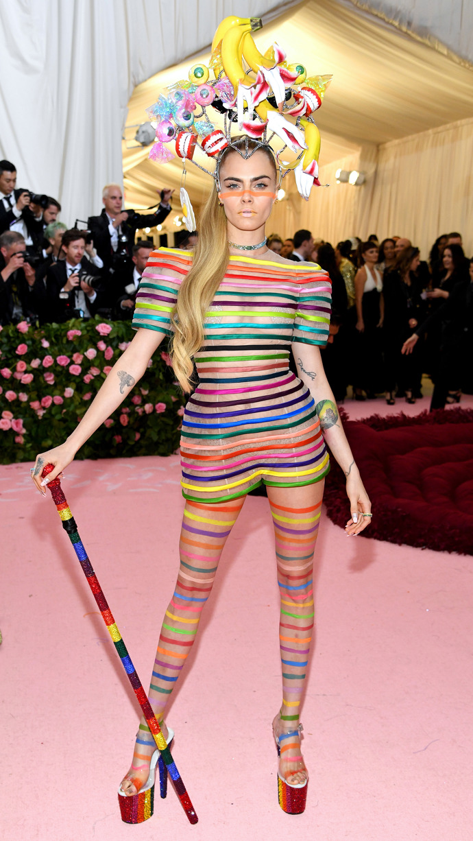 Cara Delevingne v modelu Dior
