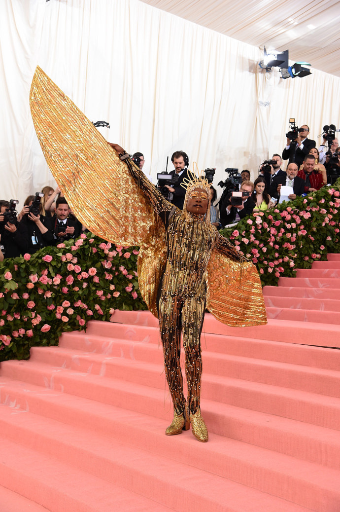 Billy Porter v modelu The Blonds
