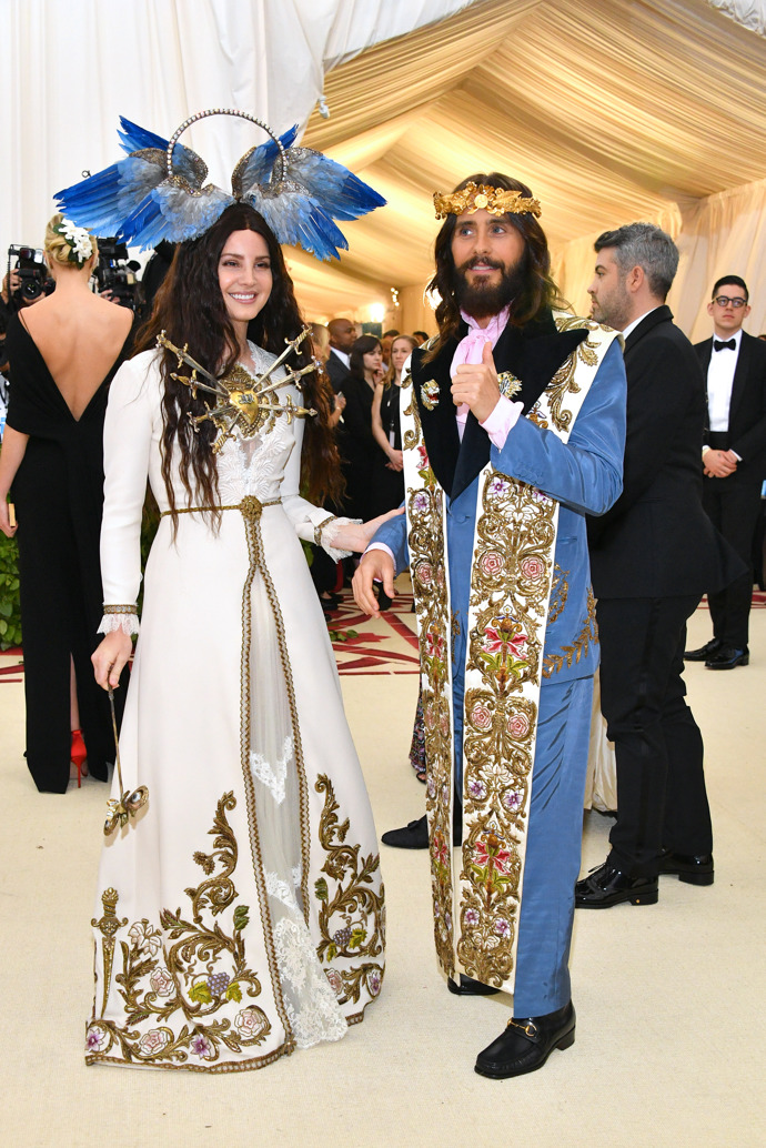 Lana Del Rey, Jared Leto, téma "Heavenly Bodies: Fashion & The Catholic Imagination", 2018
