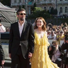 Filmový režisér Bart Freundlich a herečka Julianne Moore

