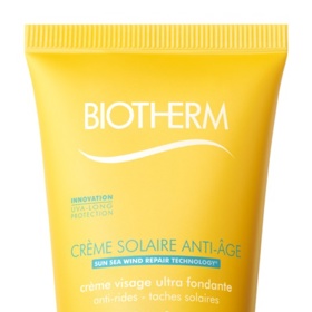 protivráskový krém na opalování SPF 50, Biotherm Crème Solaire Anti-Âge, 524 Kč
protivráskový krém na opalování SPF 50, Biotherm Crème Solaire Anti-Âge, 524 Kč
