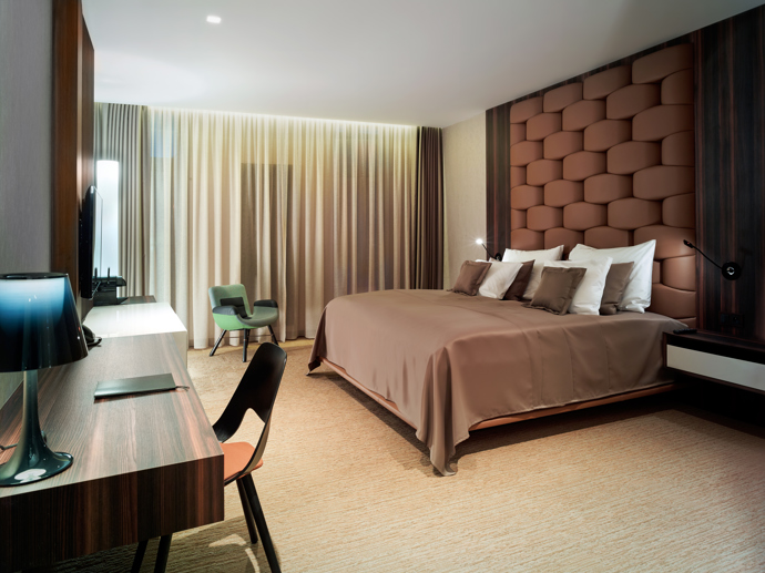 Theatre hotel
