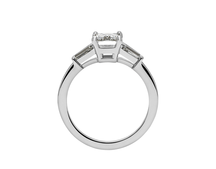 Bvlgari Griffe ring
