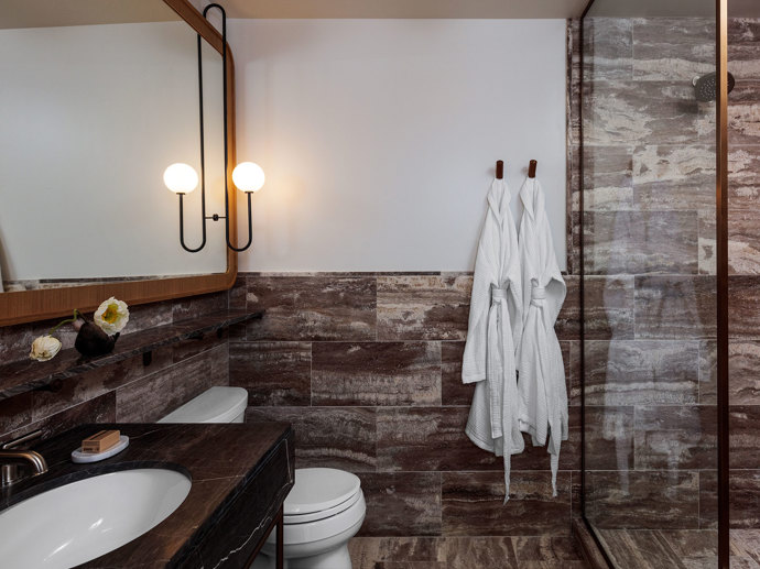 Projděte si hotel Santa Monica Proper od Kelly Wearstler krůček po krůčku: