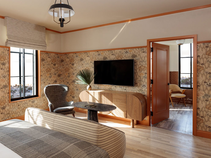 Projděte si hotel Santa Monica Proper od Kelly Wearstler krůček po krůčku: