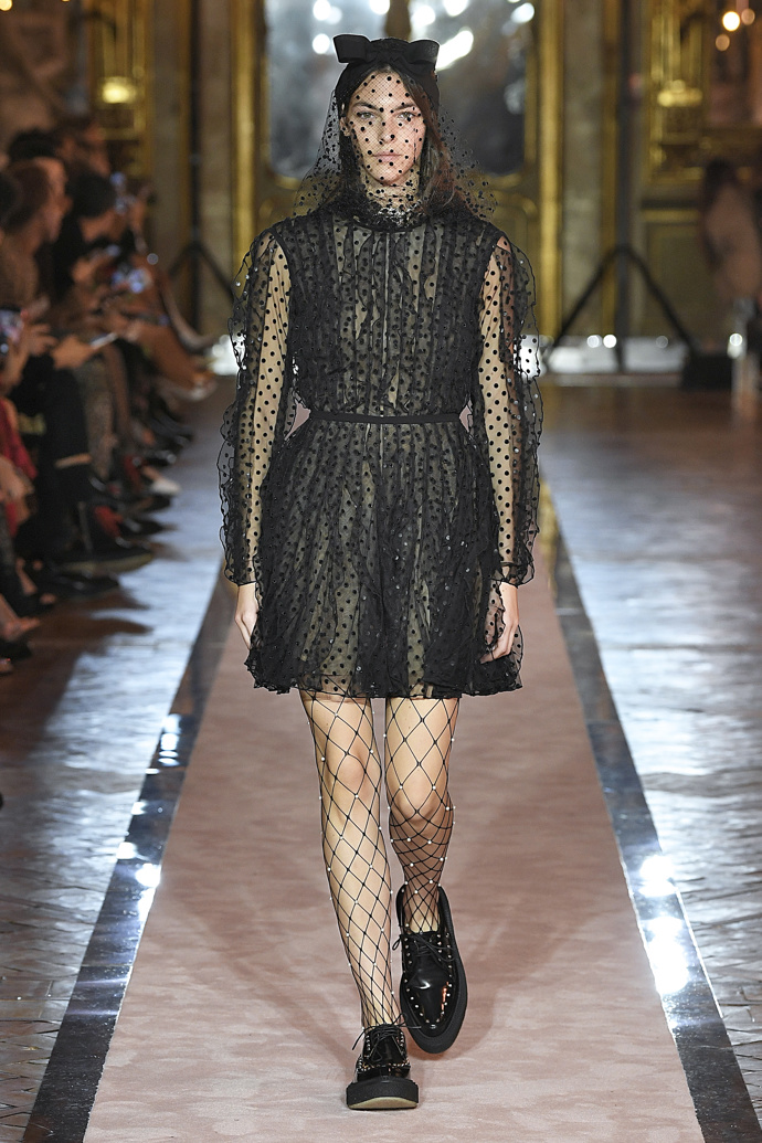 Módní přehlídka Giambattista Valli x H&M: 