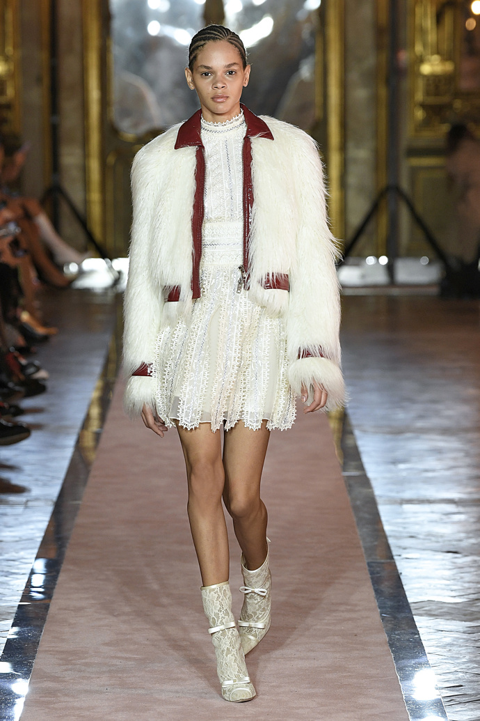 Módní přehlídka Giambattista Valli x H&M: 