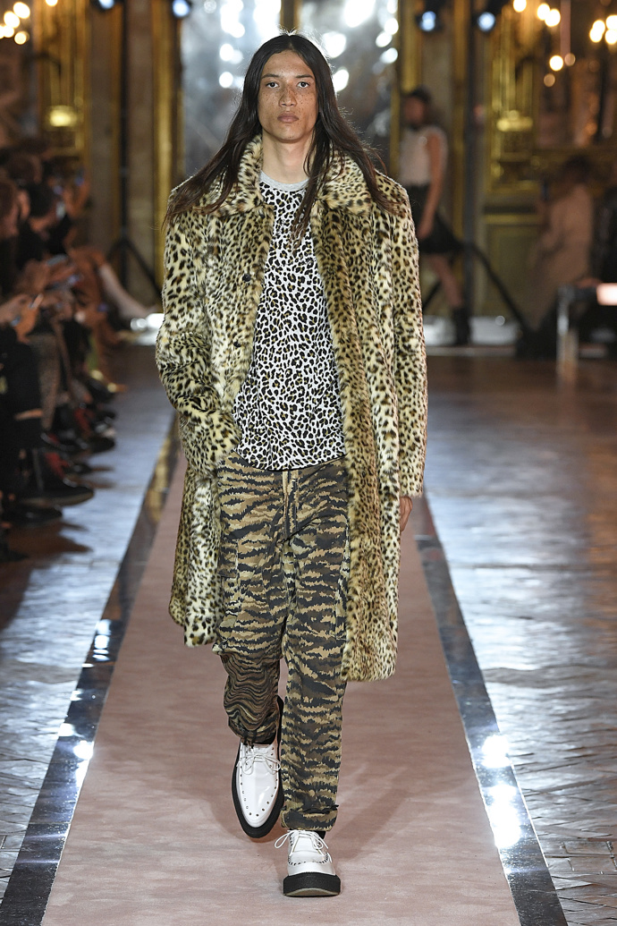 Módní přehlídka Giambattista Valli x H&M: 