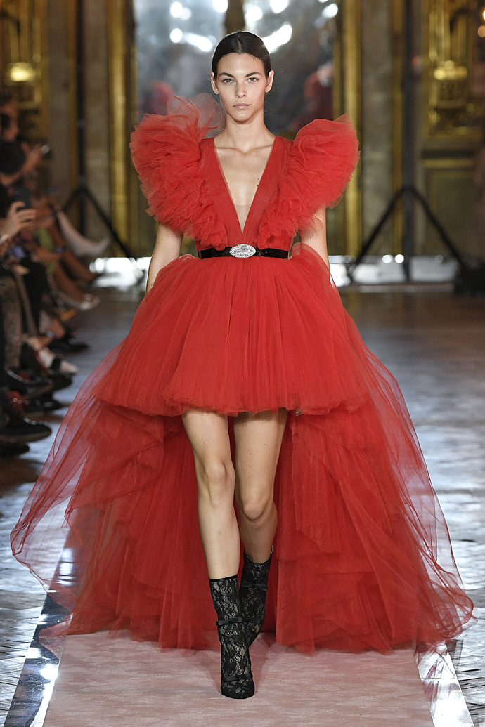 Módní přehlídka Giambattista Valli x H&M: 