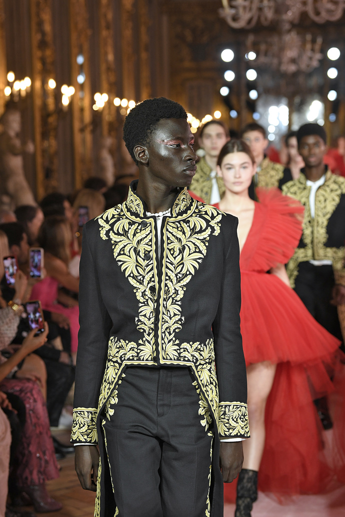 Módní přehlídka Giambattista Valli x H&M: 
