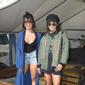 Stella a Vanessa Hudgens
Mladší sestra Vanessy Hudgens, Stella, je třiadvacetiletá slečna. Kromě podobného smyslu pro humor je spojuje i boho styl, který obě rády nosí.
Stella a Vanessa Hudgens
Mladší sestra Vanessy Hudgens, Stella, je třiadvacetiletá slečna. Kromě podobného smyslu pro humor je spojuje i boho styl, který obě rády nosí.