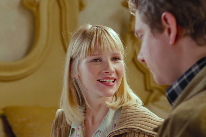 Postava: Judy
Herečka: Joanna Page
Proč ji milujeme: Za její suchý humor při ztvárnění herečky filmů pro dospělé.
Postava: Judy
Herečka: Joanna Page
Proč ji milujeme: Za její suchý humor při ztvárnění herečky filmů pro dospělé.