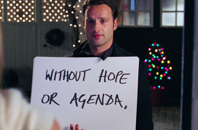 Postava: Mark
Herec: Andrew Lincoln
Proč ho milujeme: Jeho kultovní vyznání beze slov se navždy napsalo do našich srdcíh! Dovedete si představit větší romantiku?
Postava: Mark
Herec: Andrew Lincoln
Proč ho milujeme: Jeho kultovní vyznání beze slov se navždy napsalo do našich srdcíh! Dovedete si představit větší romantiku?