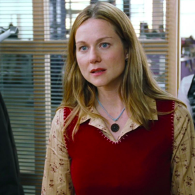 Postava: Sarah

Herečka: Laura Linney

Proč ji milujeme: Protože v každé z nás je v mnoha ohledech skrytá romantička, která touží po šťastném konci.
