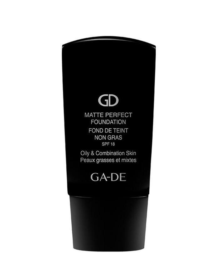 Lehký matující make-up, Matte Perfect Foundation, GA-DE, 681 Kč
