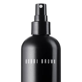 Čistič štětců, Brush Cleaning Spray, Bobbi Brown, 389 Kč
Čistič štětců, Brush Cleaning Spray, Bobbi Brown, 389 Kč
