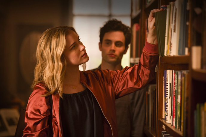 Elizabeth Lail chtěla pro Beck jiný konec

Je nepopiratelné, že většina žen má ráda šťastné konce. U první série You však osud není hlavní hrdince nakloněn. Herečka Elizabeth Lail proto v jednom ze svých rozhovorů přiznala: „Je nešťastné, že moje postava na konci nevyhraje. Představovala bych si pro Beck jiný konec.”
