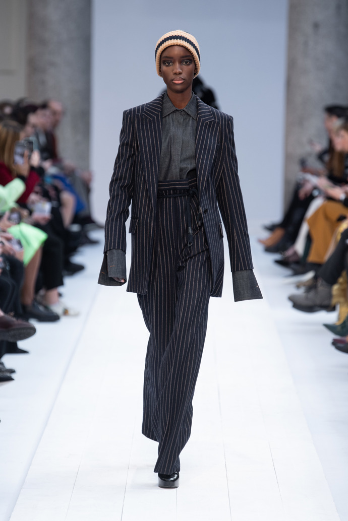 Podívejte se na naše nejoblíbenější looky z přehlídky Max Mara FW20: