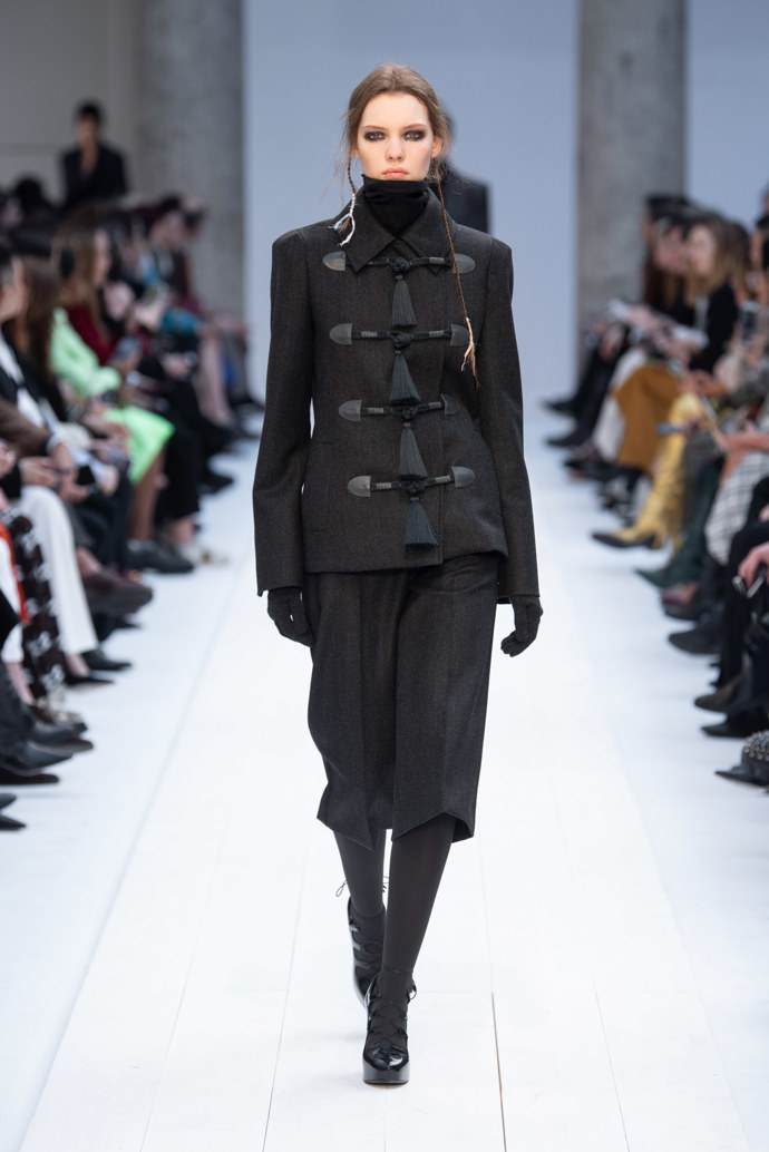 Podívejte se na naše nejoblíbenější looky z přehlídky Max Mara FW20: