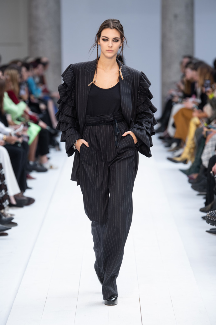 Podívejte se na naše nejoblíbenější looky z přehlídky Max Mara FW20: