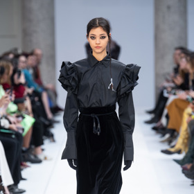 Podívejte se na naše nejoblíbenější looky z přehlídky Max Mara FW20: Podívejte se na naše nejoblíbenější looky z přehlídky Max Mara FW20: