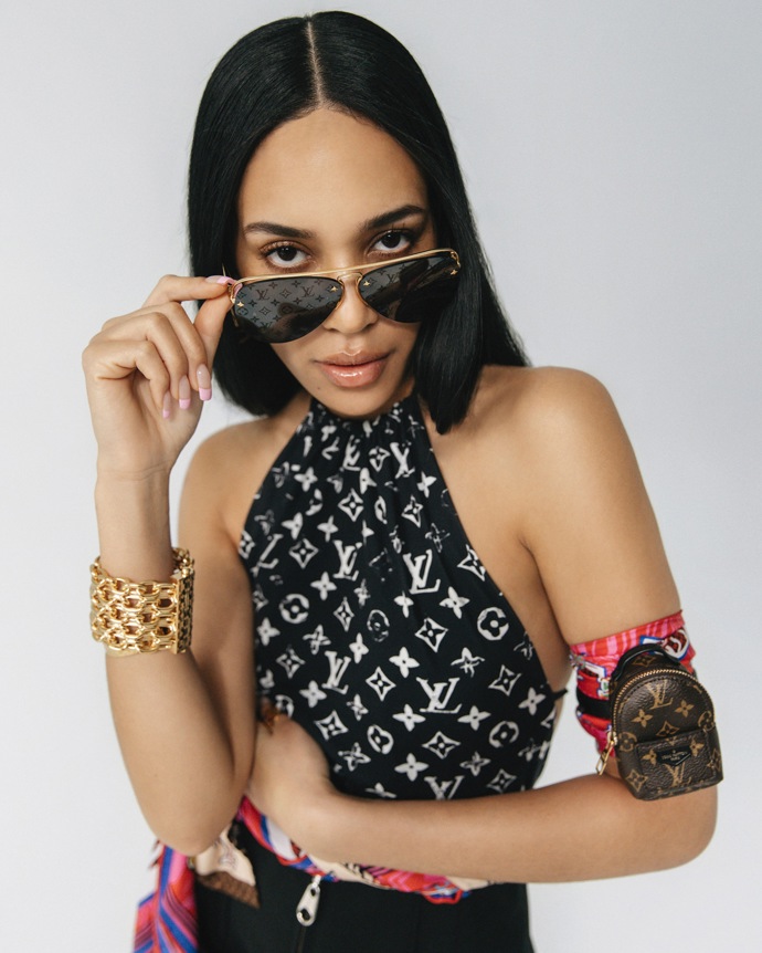 Aleali May
