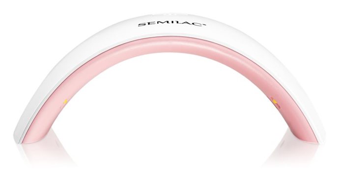 LED lampa pro úpravu gelových nehtů Semilac Paris, prodává Notino za 906 Kč
