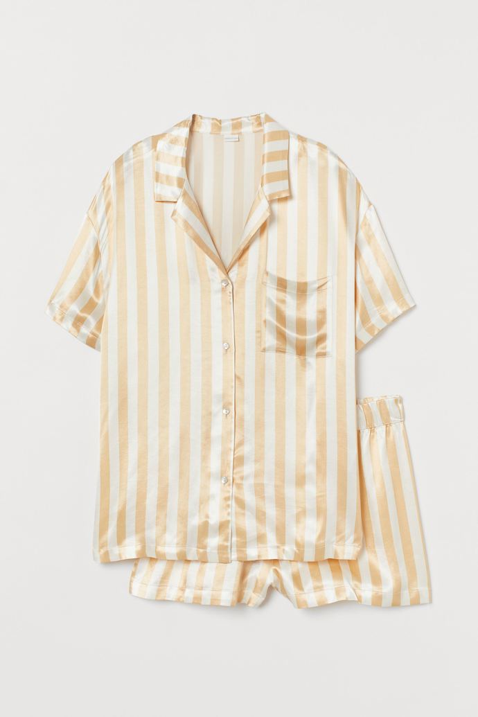 pyžamo, H&M, 999 Kč

