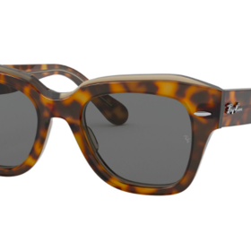 Ray Ban
Ray Ban