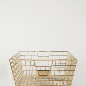 Úložný koš, 399 Kč, H&M home
Úložný koš, 399 Kč, H&M home