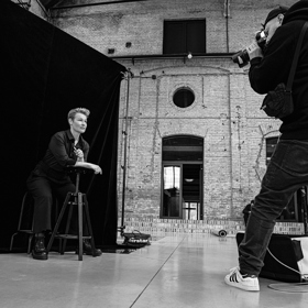 Nakoukněte s do backstage focení projektu a podívejte se na finální výsledek: Nakoukněte s do backstage focení projektu a podívejte se na finální výsledek: