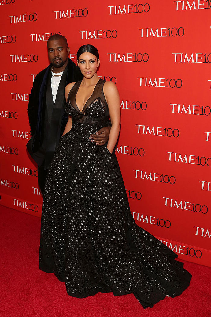 30 cool outfitů Kim Kardashian a Kanye Westa: