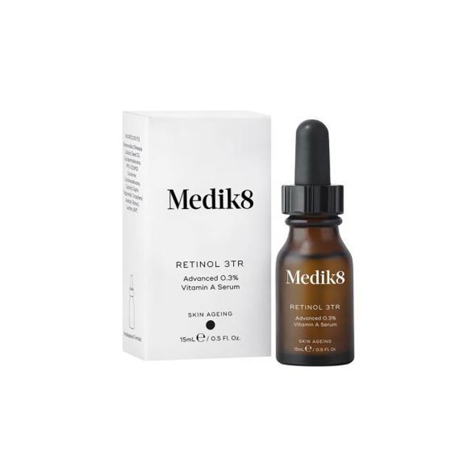 Retinol 3TR je účinné noční sérum, které obsahuje vitamín A a vitamín E. Díky vysokému obsahu těchto účinných vitamínů dokáže podpořit produkci kolagenu a kyseliny hyaluronové, což vede k redukci jemných vrásek a také účině bojuje proti akné.
Retinol 3 TR Advanced Night Serum, MEDIK8, prodává Medaprex.cz, 990 Kč
Retinol 3TR je účinné noční sérum, které obsahuje vitamín A a vitamín E. Díky vysokému obsahu těchto účinných vitamínů dokáže podpořit produkci kolagenu a kyseliny hyaluronové, což vede k redukci jemných vrásek a také účině bojuje proti akné.
Retinol 3 TR Advanced Night Serum, MEDIK8, prodává Medaprex.cz, 990 Kč