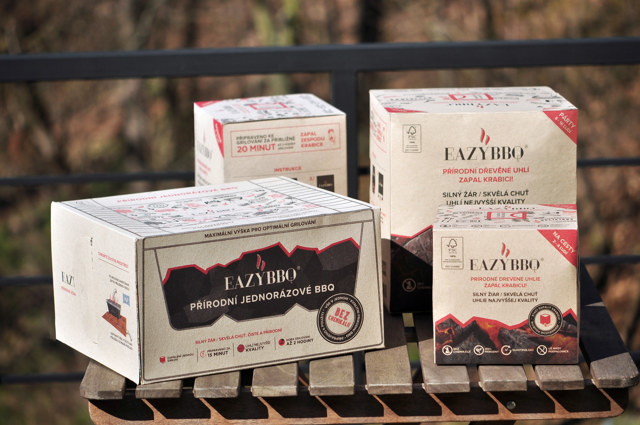 Prémiové dřevěné uhlí EAZYBBQ (prodává Mall, Alza, Rohlík a SvětBedýnek)
Prémiové dřevěné uhlí EAZYBBQ (prodává Mall, Alza, Rohlík a SvětBedýnek)