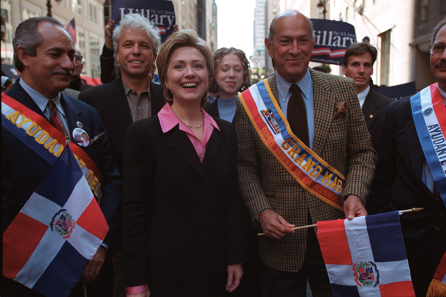 Oscar de la Renta and Hillary Clinton Oscar de la Renta and Hillary Clinton