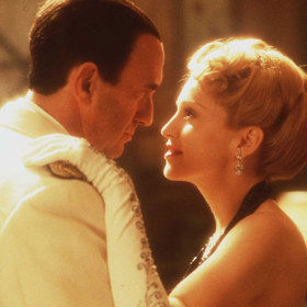 Madonna a Jonathan Pryce ve filmu Evita. 1997

Foto: Getty Images
