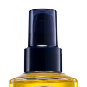 L’OCCITANE, Karité tělový olej, 615 Kč.
L’OCCITANE, Karité tělový olej, 615 Kč.