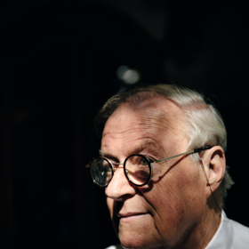 „Zahradu nechávám přirozeně žít. preferuji smuteční vrby, a když barvy, tak nanejvýš bílé a modré hortenzie nebo levandule.“
Foto: Honza Zima
„Zahradu nechávám přirozeně žít. preferuji smuteční vrby, a když barvy, tak nanejvýš bílé a modré hortenzie nebo levandule.“
Foto: Honza Zima