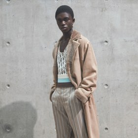 Spolupráce Kima Jonese s ghanským umělcem Amoakem Boafem pro Dior Men SS21.

Foto: Jackie Nickerson, Dior
