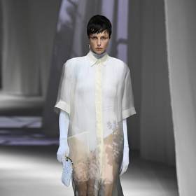 Prohlédněte si celou kolekci Fendi Spring-Summer 2021:
