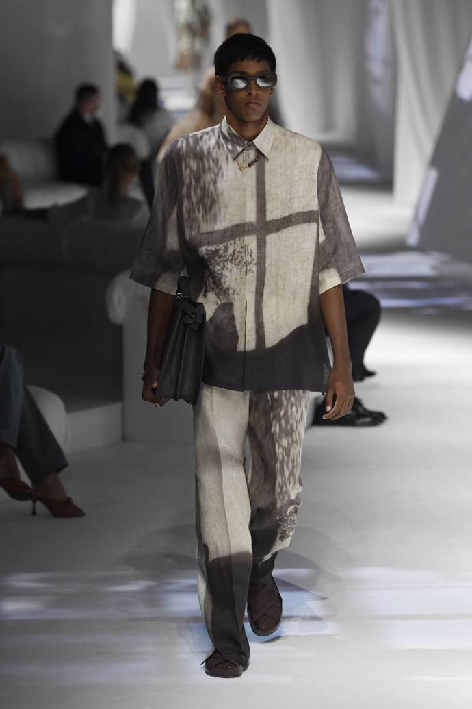 Prohlédněte si celou kolekci Fendi Spring-Summer 2021:
