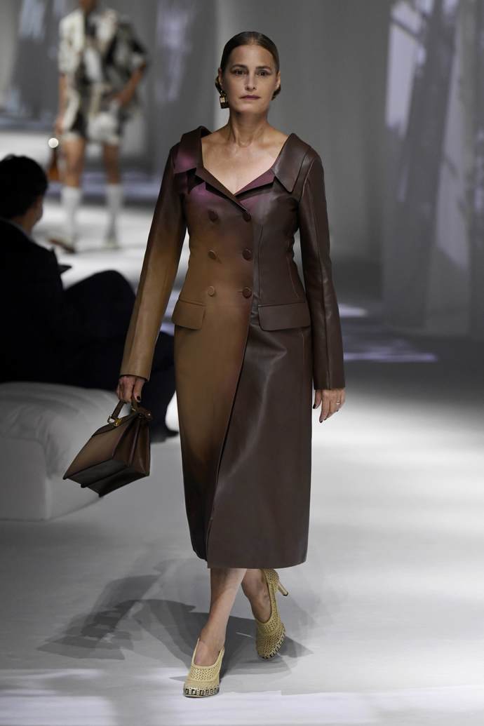 Prohlédněte si celou kolekci Fendi Spring-Summer 2021: