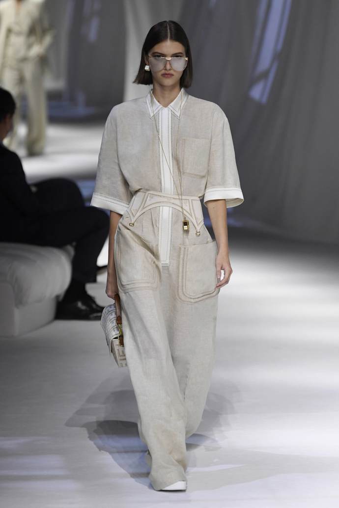 Prohlédněte si celou kolekci Fendi Spring-Summer 2021: