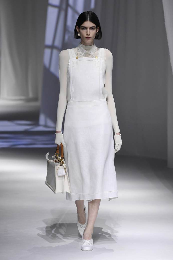 Prohlédněte si celou kolekci Fendi Spring-Summer 2021: