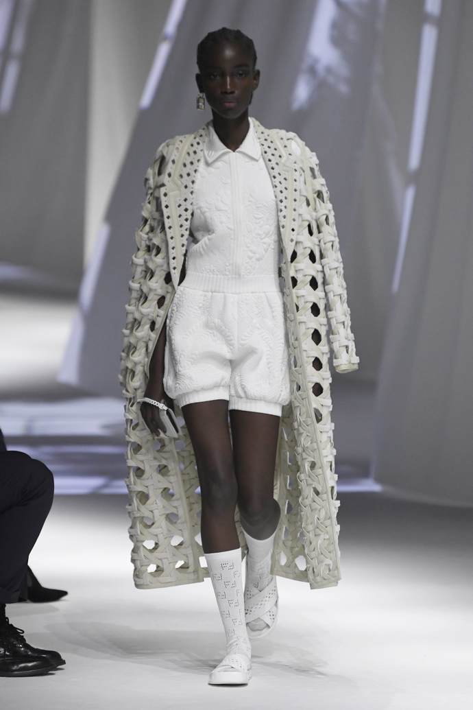 Prohlédněte si celou kolekci Fendi Spring-Summer 2021: